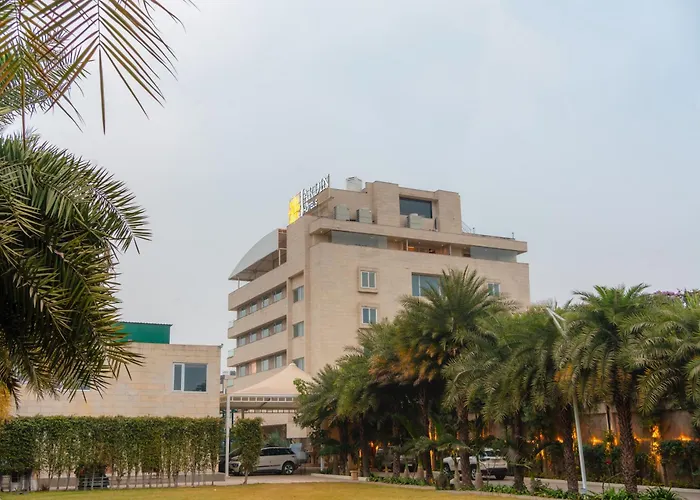 Jardin Hotels Teen Imli Indore